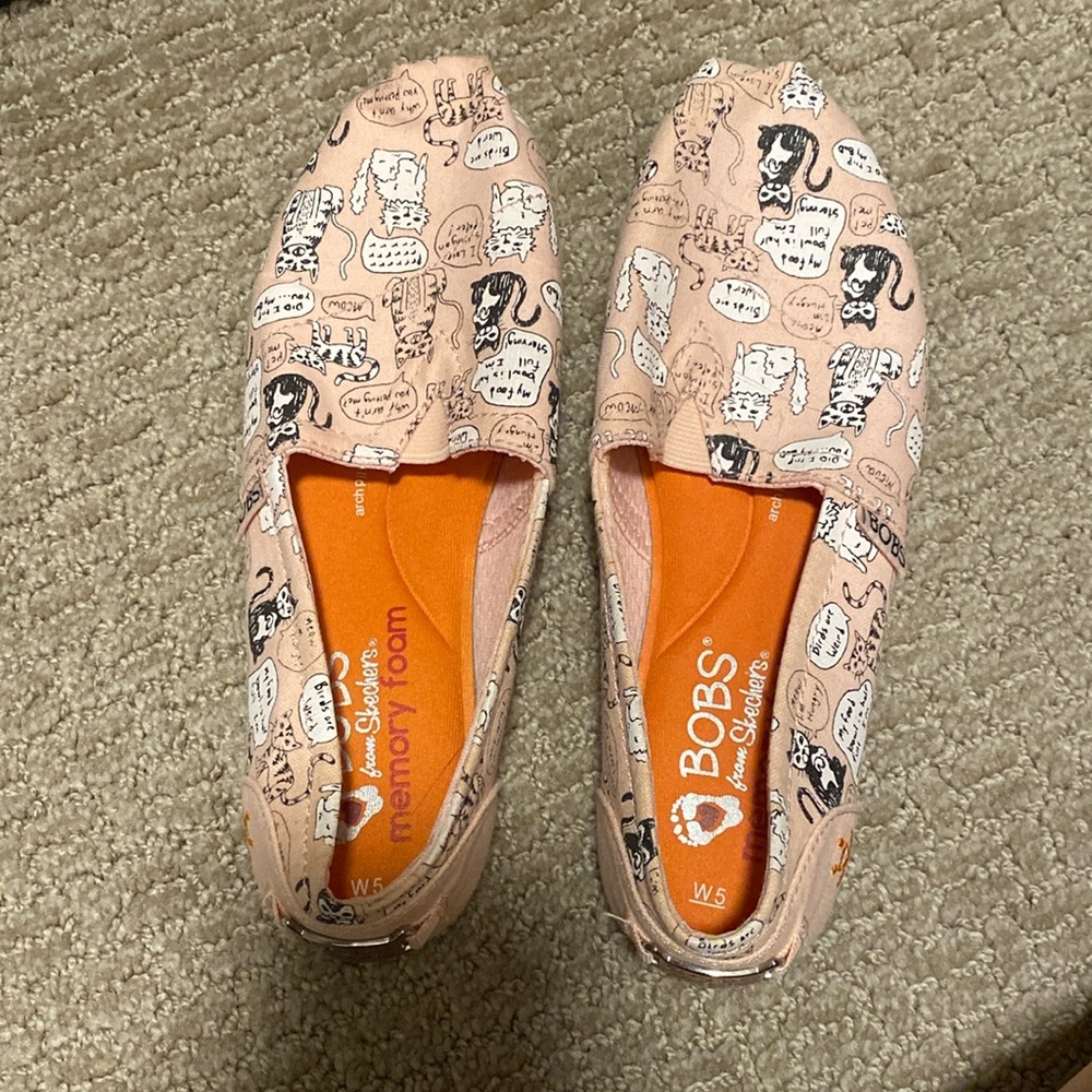 Like new slip on flats